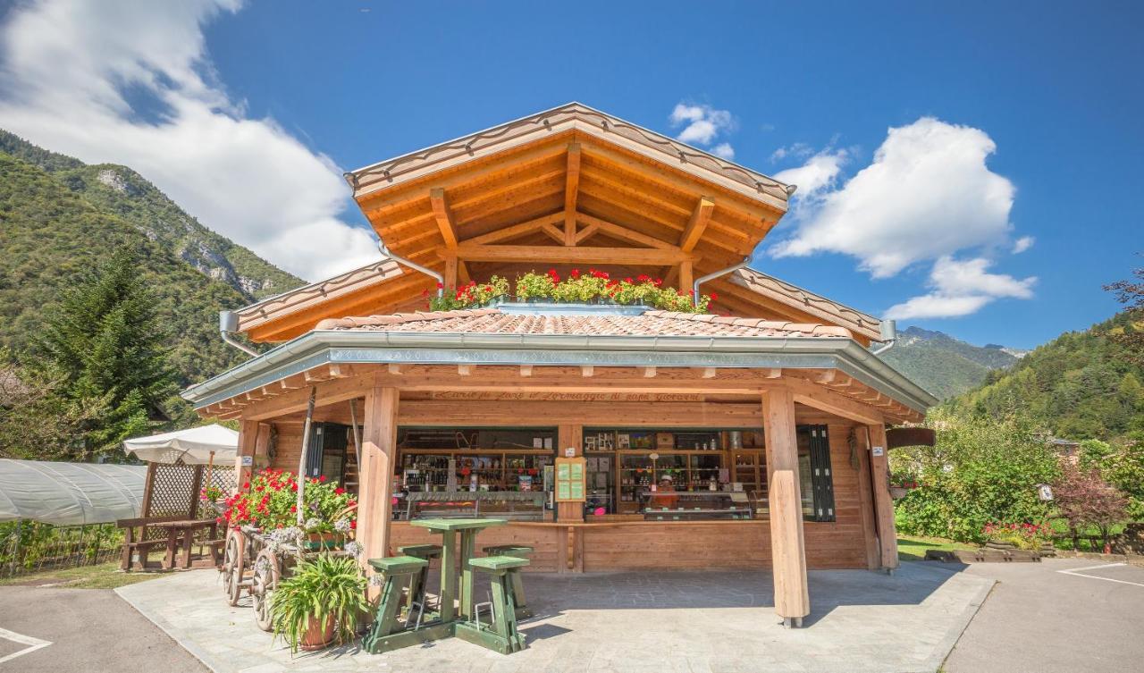 B&B Dalla Fattoria Della Patty 皮耶韦迪莱德罗 外观 照片